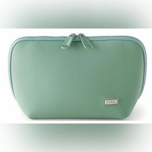 Kusshi Makeup Bag